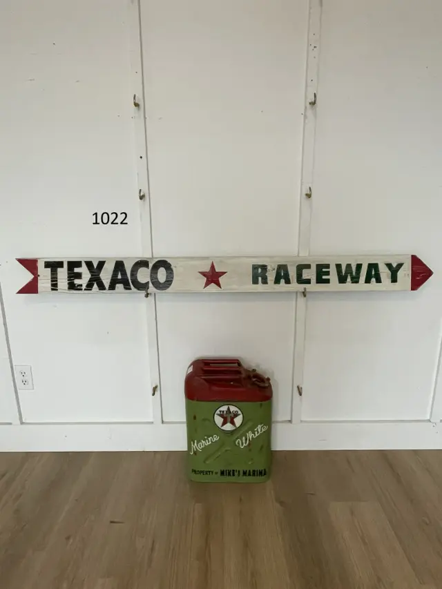 Texaco Raceway (Arrow)