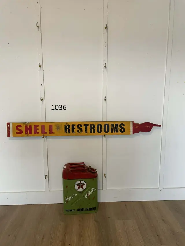 Shell Restrooms (Finger Pointing)